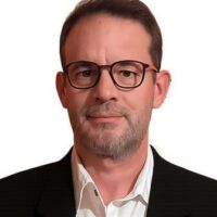 julien bardet maire T Petit